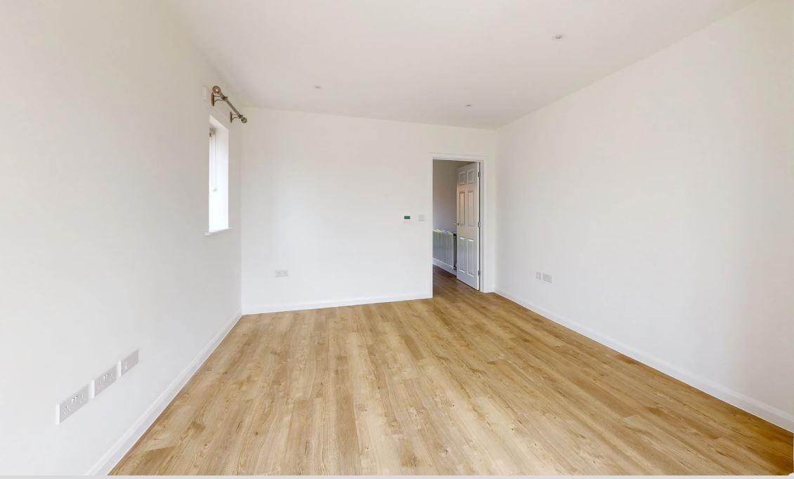 4 bed property in Heathcote Street, Dartford